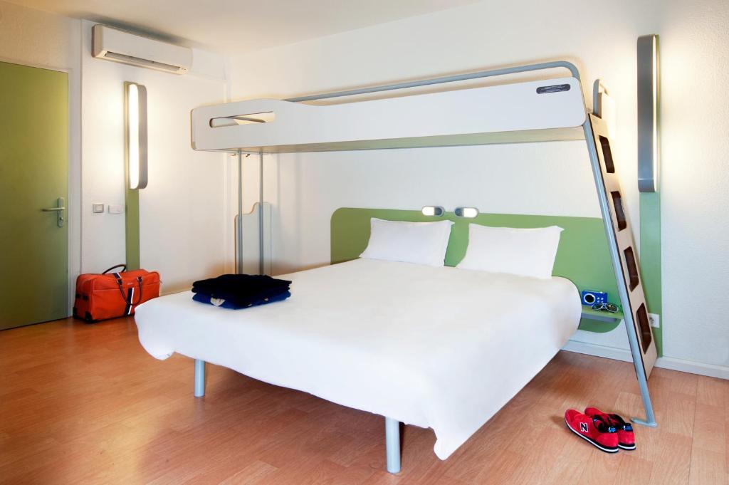 Ibis Budget Concarneau Quarto foto