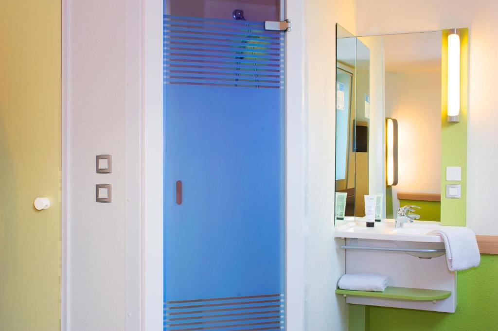 Ibis Budget Concarneau Quarto foto